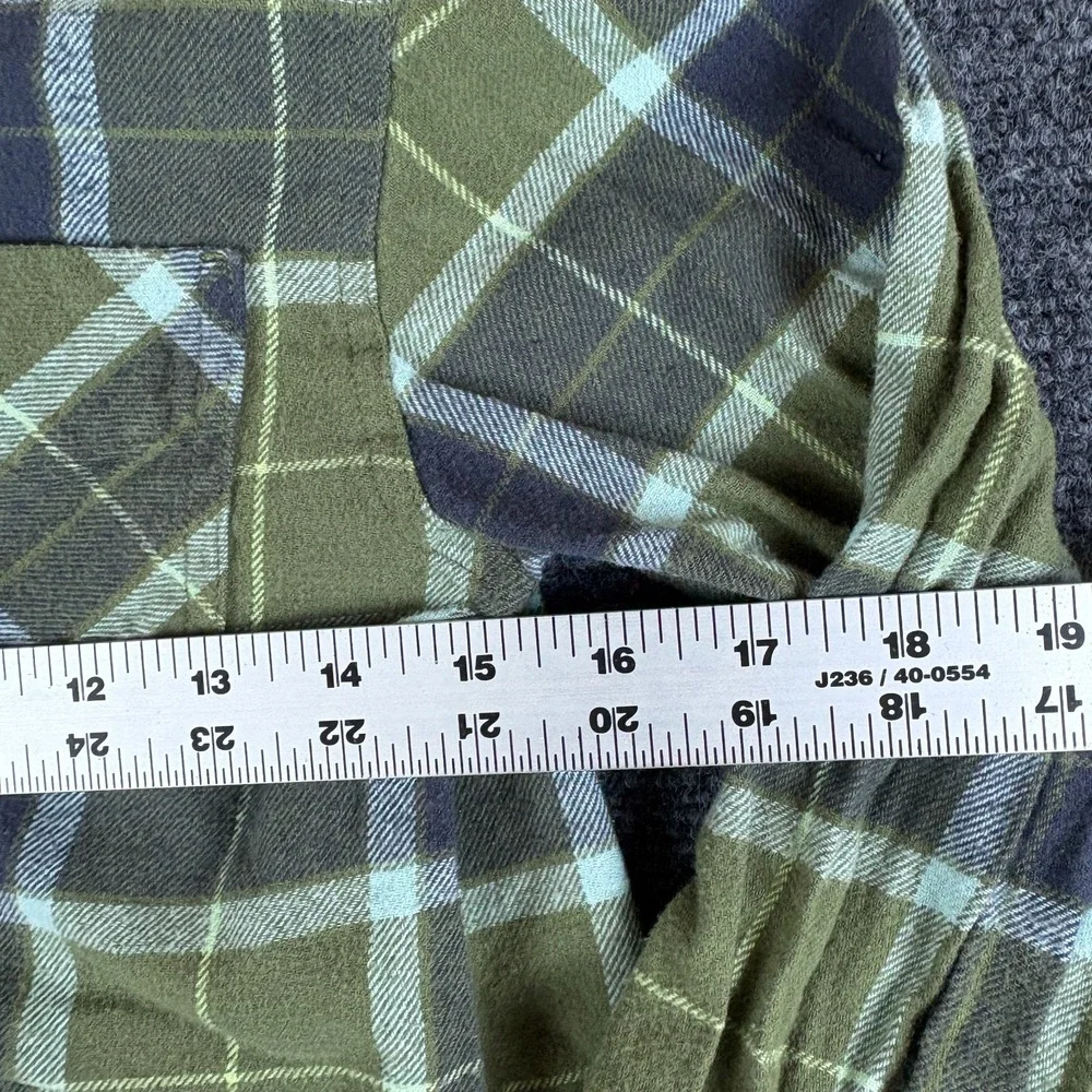Quiksilver Shacket Boys Medium 10/12 Green Plaid Flannel Cotton Hooded Button Up